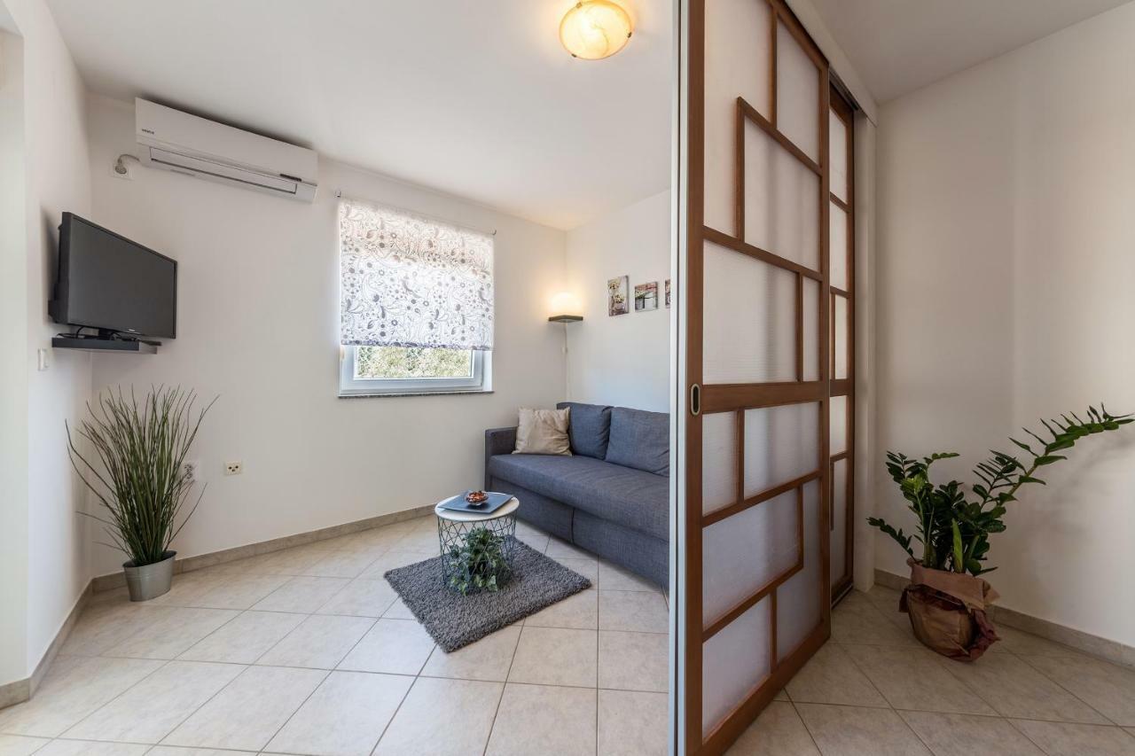 Apartment Vivis Medulin Exterior photo