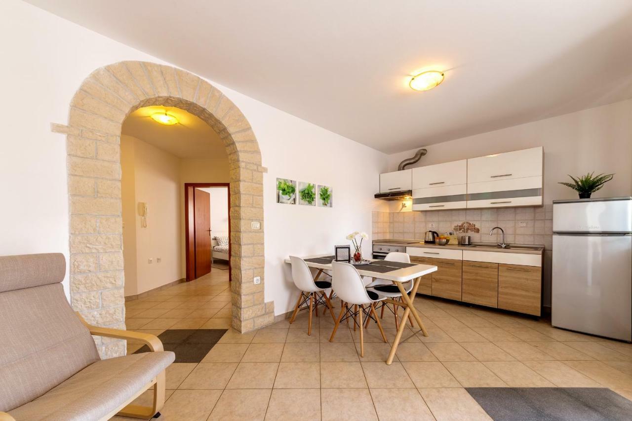 Apartment Vivis Medulin Exterior photo